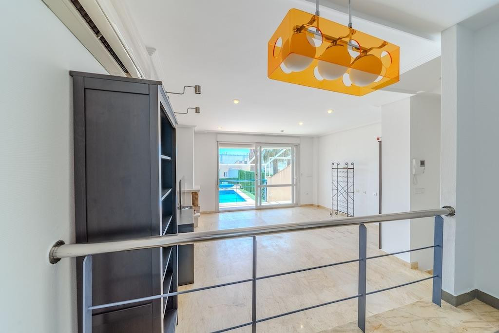 For sale - 3 Bedroom 2 Bathroom House - Townhouse in Orihuela - Campoamor  - Alicante