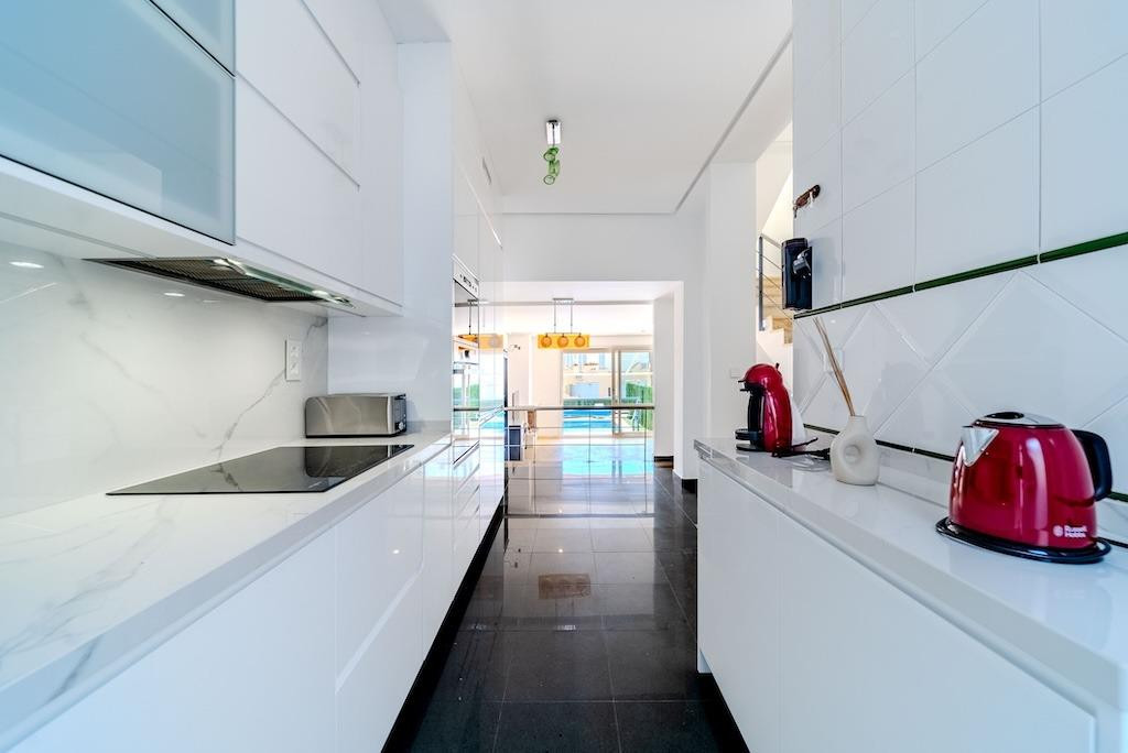For sale - 3 Bedroom 2 Bathroom House - Townhouse in Orihuela - Campoamor  - Alicante
