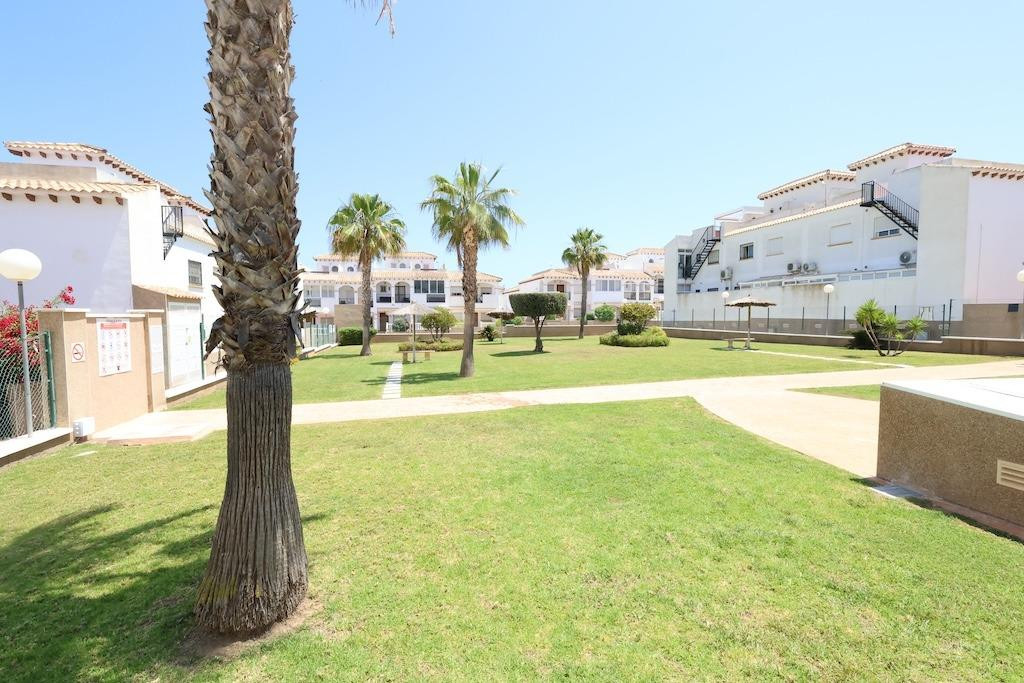 For sale - 2 Bedroom 2 Bathroom Townhouse in Punta Prima - La Ciñuelica  - Alicante