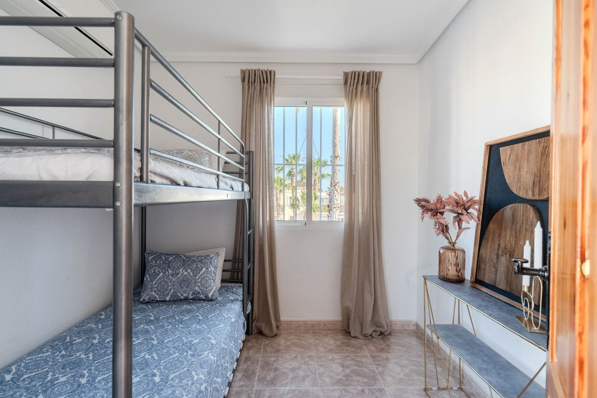 For sale - 3 Bedroom 2 Bathroom House - Townhouse in Orihuela - Orihuela Costa  - Alicante