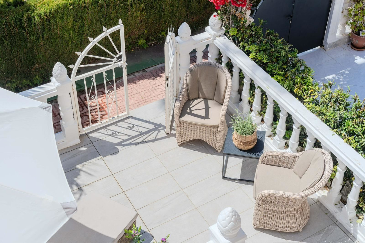For sale - 3 Bedroom 2 Bathroom House - Townhouse in Orihuela - Orihuela Costa  - Alicante
