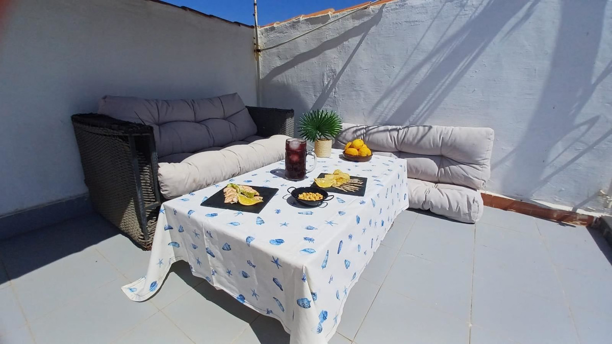 For sale - 3 Bedroom 2 Bathroom Apartment - Top Floor Apartment in Pilar de la Horadada - Torre de la Horadada  - Alicante