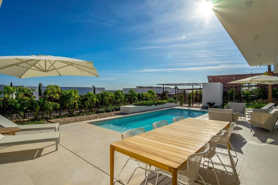 For sale - 3 Bedroom 2 Bathroom House - Detached Villa in Orihuela - Las Colinas Golf  - Alicante