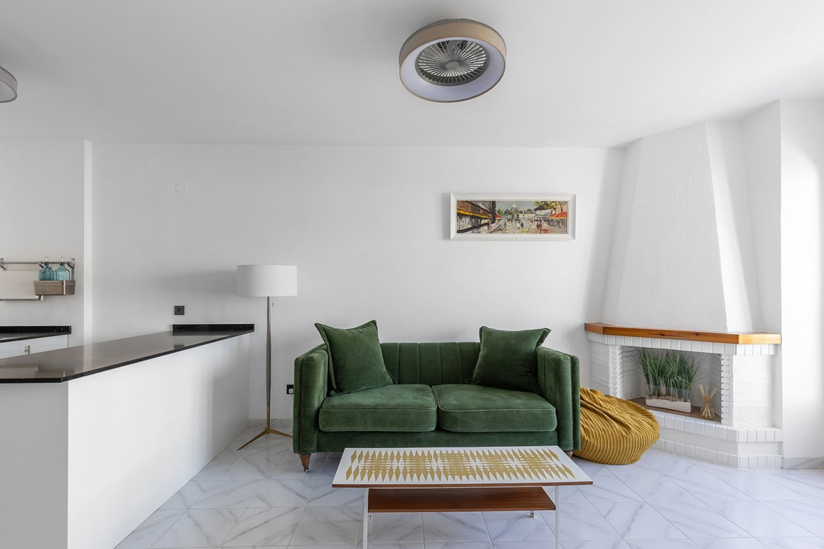 For sale - 1 Bedroom 1 Bathroom Apartment - Top Floor Apartment in Torrevieja - La Mata  - Alicante