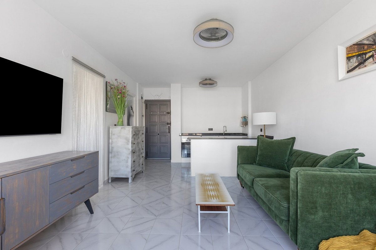 For sale - 1 Bedroom 1 Bathroom Apartment - Top Floor Apartment in Torrevieja - La Mata  - Alicante
