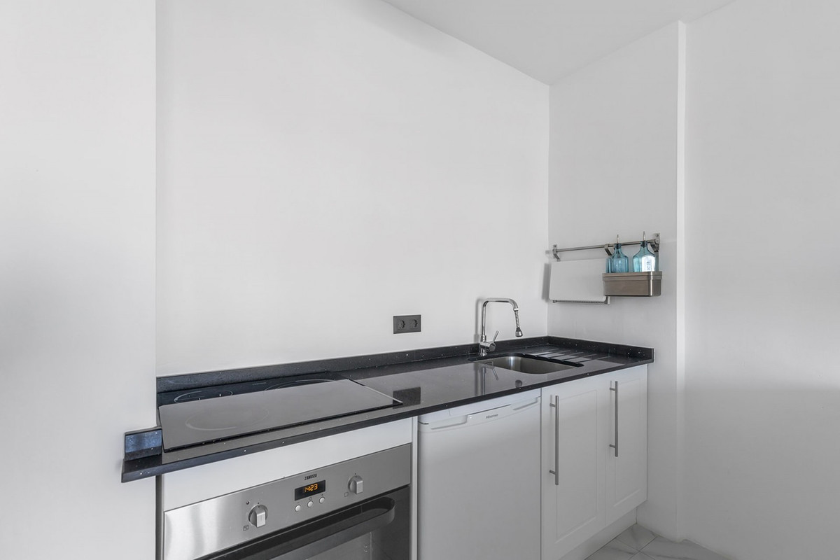 For sale - 1 Bedroom 1 Bathroom Apartment - Top Floor Apartment in Torrevieja - La Mata  - Alicante