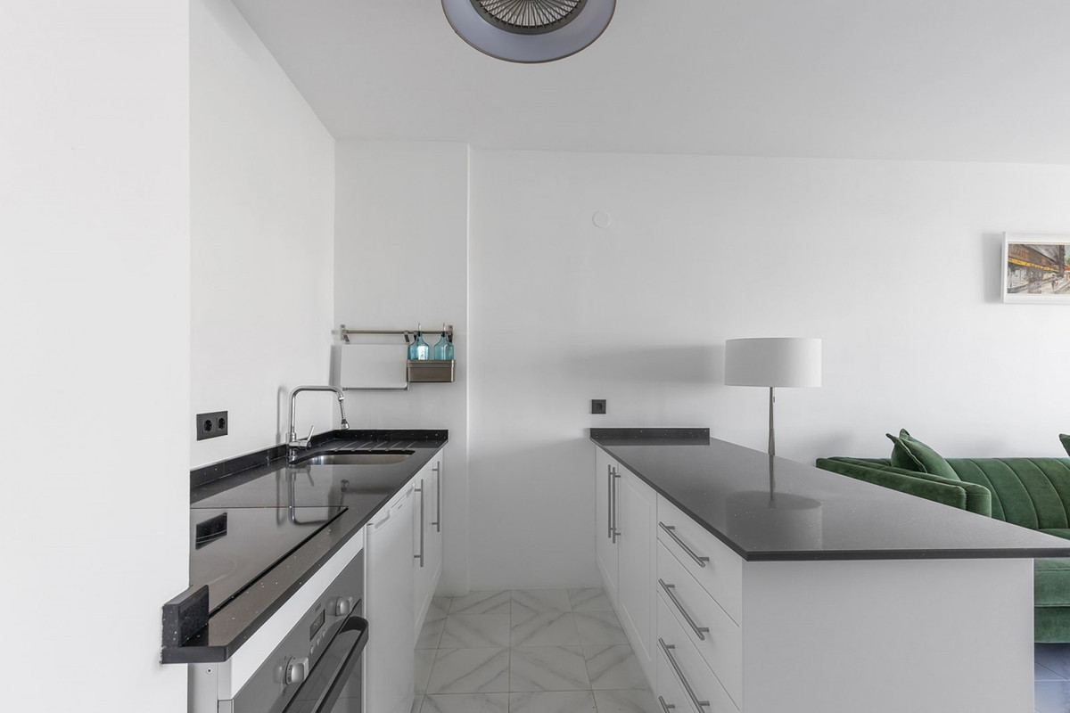 For sale - 1 Bedroom 1 Bathroom Apartment - Top Floor Apartment in Torrevieja - La Mata  - Alicante