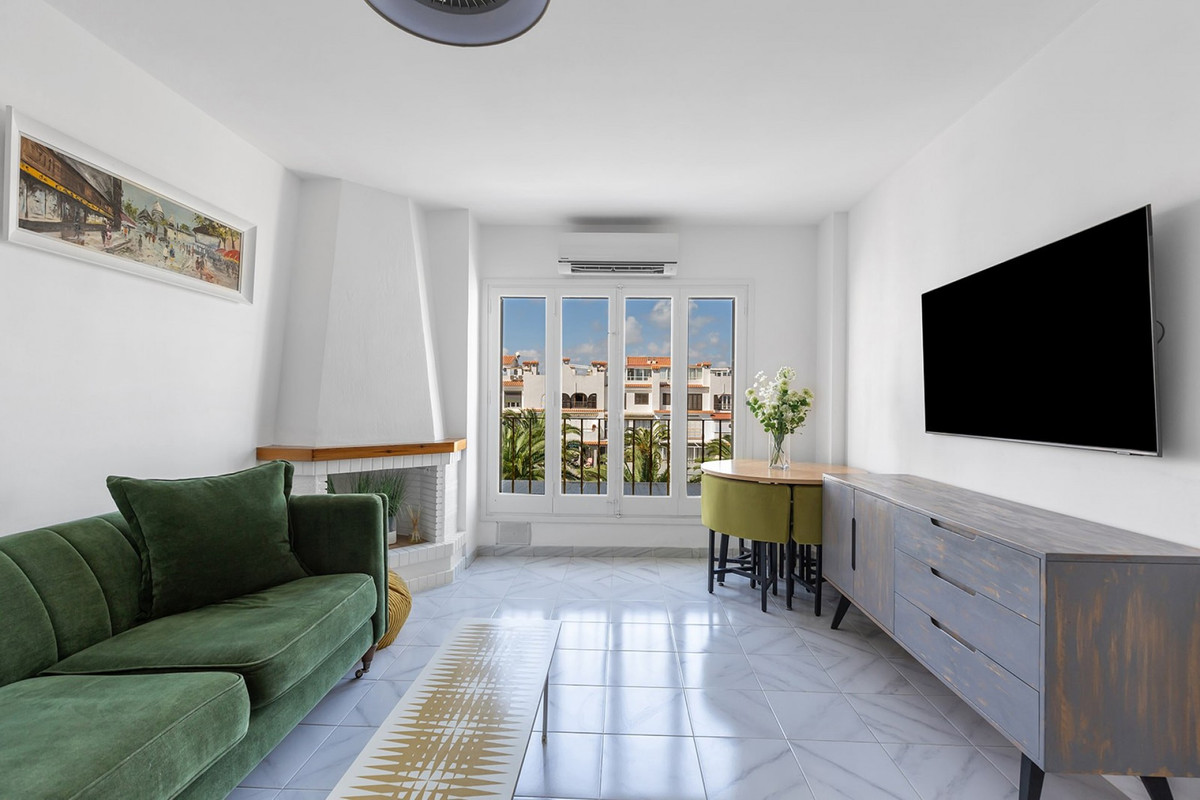 For sale - 1 Bedroom 1 Bathroom Apartment - Top Floor Apartment in Torrevieja - La Mata  - Alicante