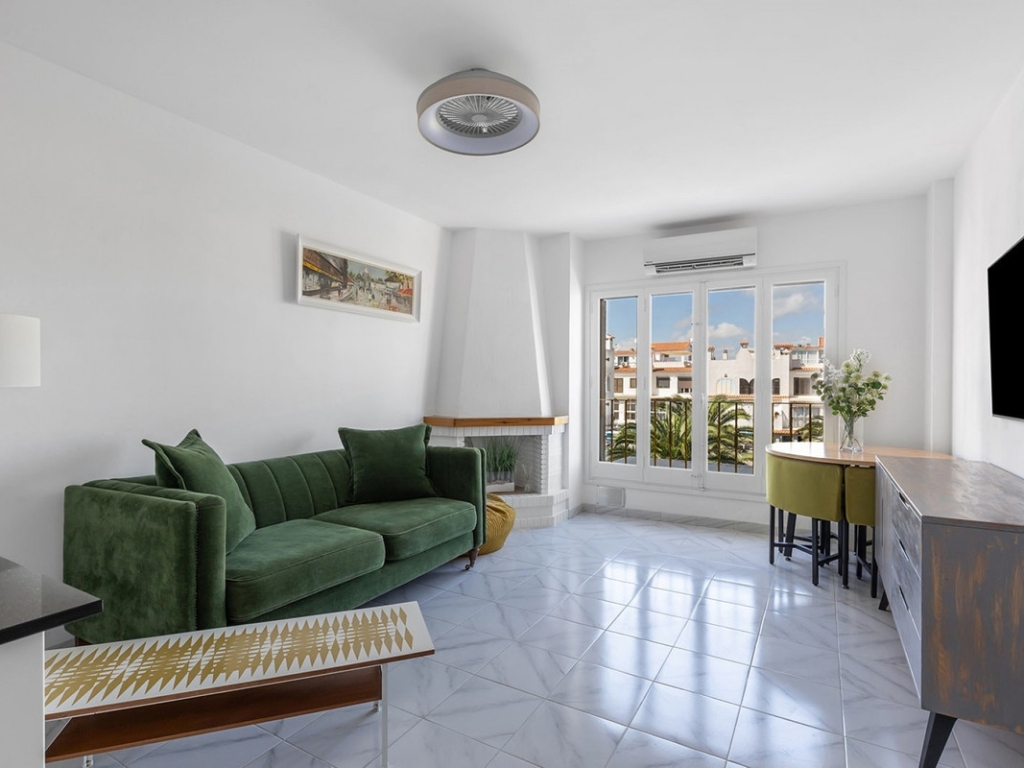 1 Bedroom 1 Bathroom Apartment - Top Floor Apartment in Torrevieja