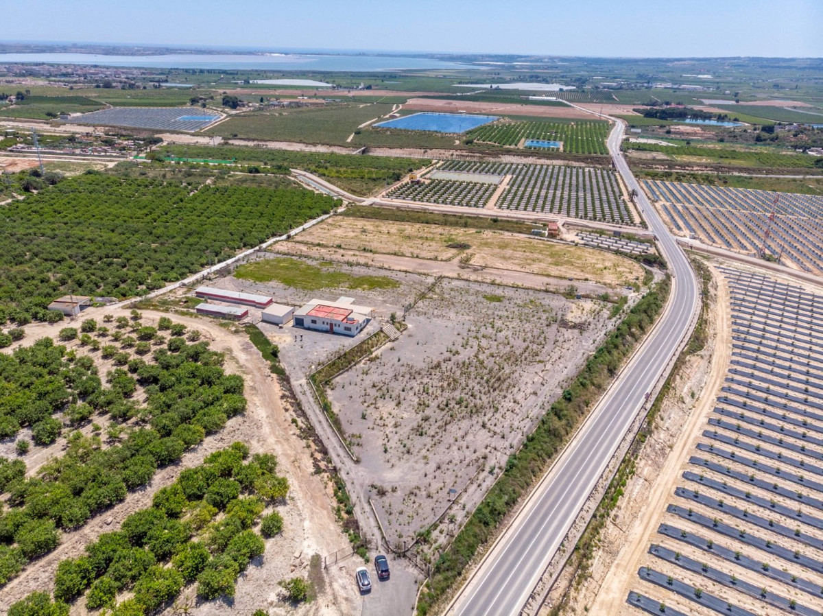For sale - 2 Bedroom 2 Bathroom House - Finca - Cortijo in Los Montesinos - Los Montesinos Centro  - Alicante