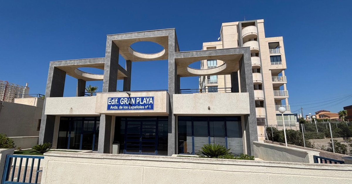 For sale - 2 Bedroom 1 Bathroom Apartment - Middle Floor Apartment in Torrevieja - La Mata  - Alicante