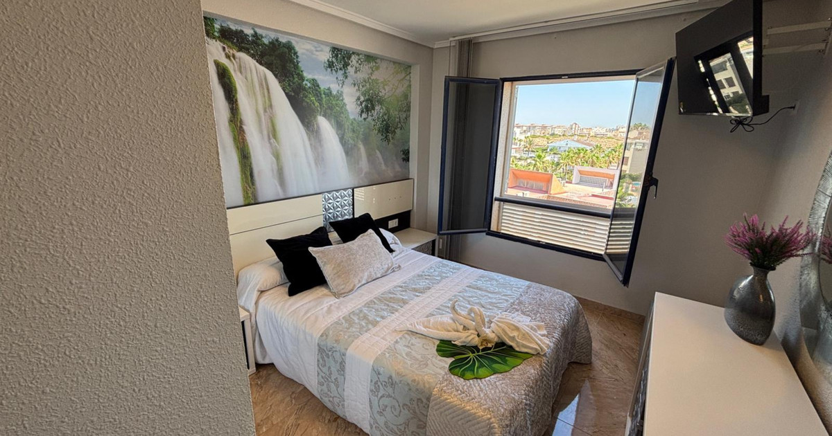 For sale - 2 Bedroom 1 Bathroom Apartment - Middle Floor Apartment in Torrevieja - La Mata  - Alicante