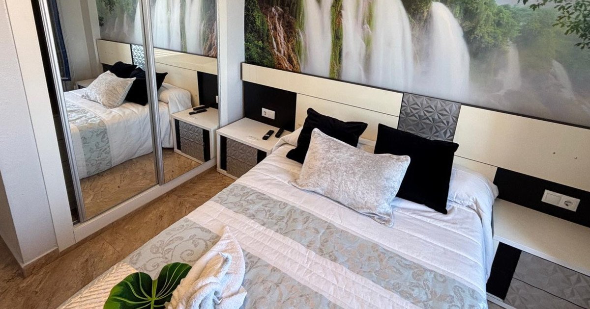 For sale - 2 Bedroom 1 Bathroom Apartment - Middle Floor Apartment in Torrevieja - La Mata  - Alicante