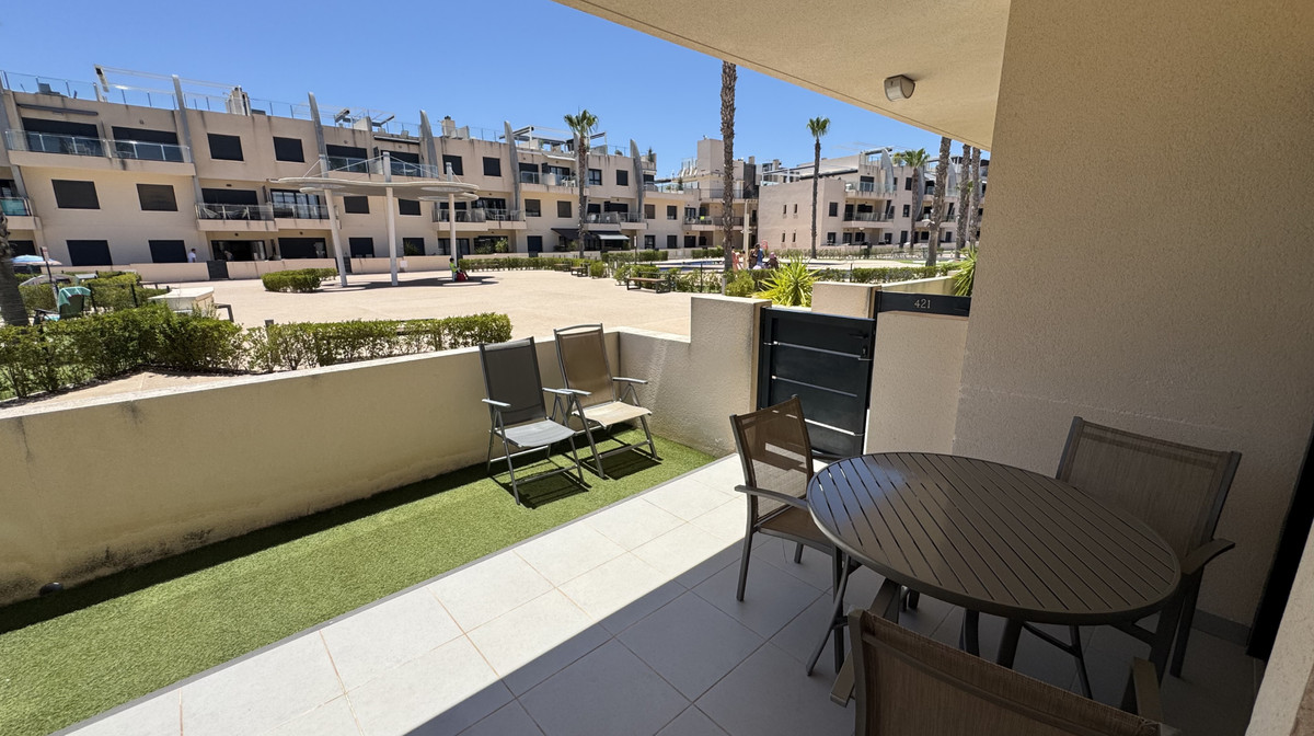 For sale - 2 Bedroom 2 Bathroom Apartment - Ground Floor Apartment in Pilar de la Horadada - Pilar de la Horadada Centro  - Alicante