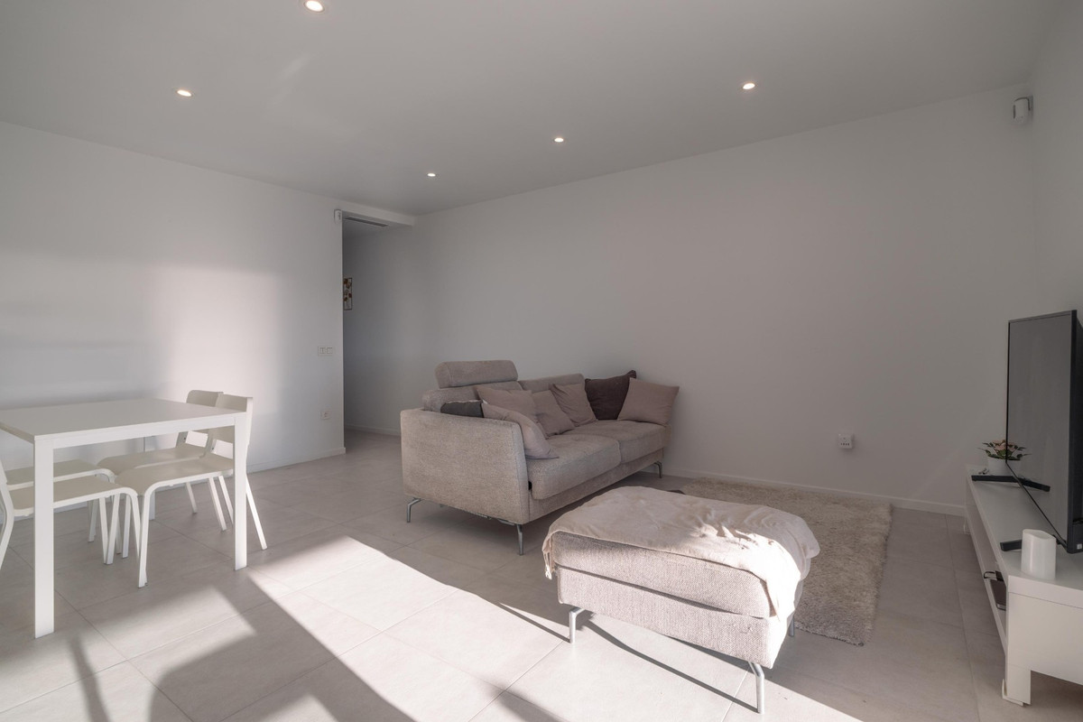 For sale - 1 Bedroom 1 Bathroom Apartment - Middle Floor Apartment in Orihuela - Playa Flamenca  - Alicante