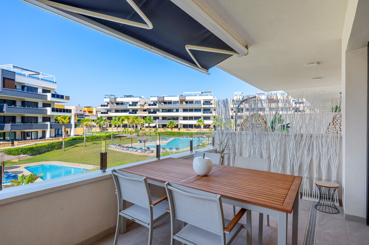 For sale - 2 Bedroom 2 Bathroom Apartment - Middle Floor Apartment in Orihuela - Playa Flamenca  - Alicante