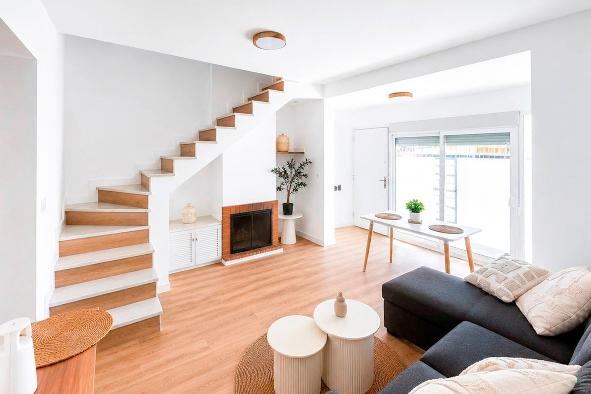For sale - 3 Bedroom 2 Bathroom House - Townhouse in Orihuela - Los Altos  - Alicante