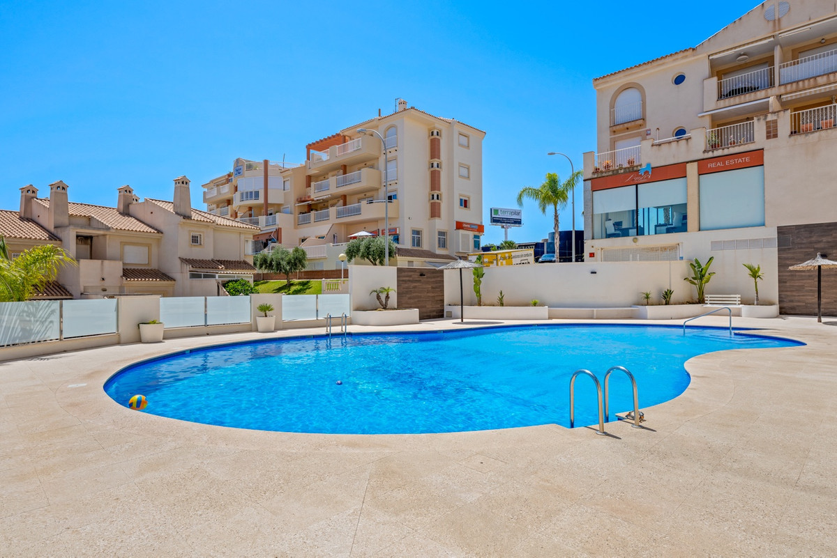 For sale - 3 Bedroom 2 Bathroom Apartment in Cabo Roig  - Cabo Roig  - Alicante