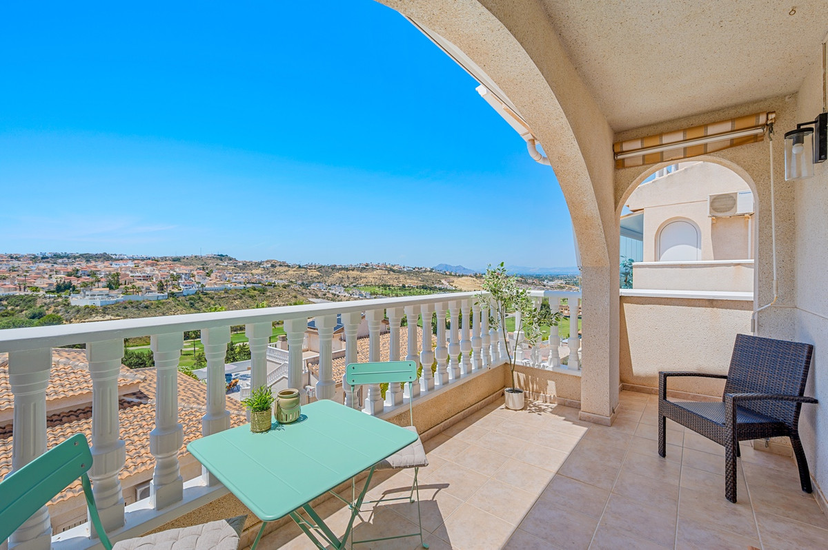 For sale - 3 Bedroom 2 Bathroom House - Semi-Detached House in Rojales - Ciudad Quesada  - Alicante