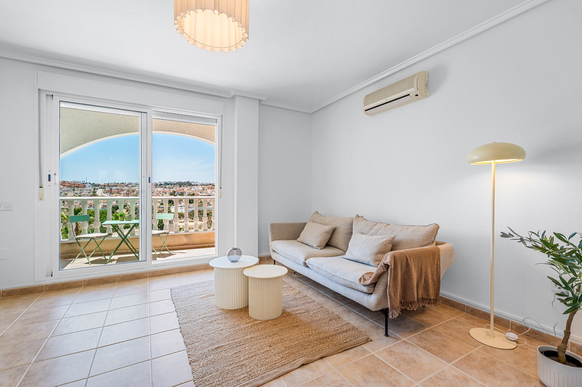 For sale - 3 Bedroom 2 Bathroom House - Semi-Detached House in Rojales - Ciudad Quesada  - Alicante