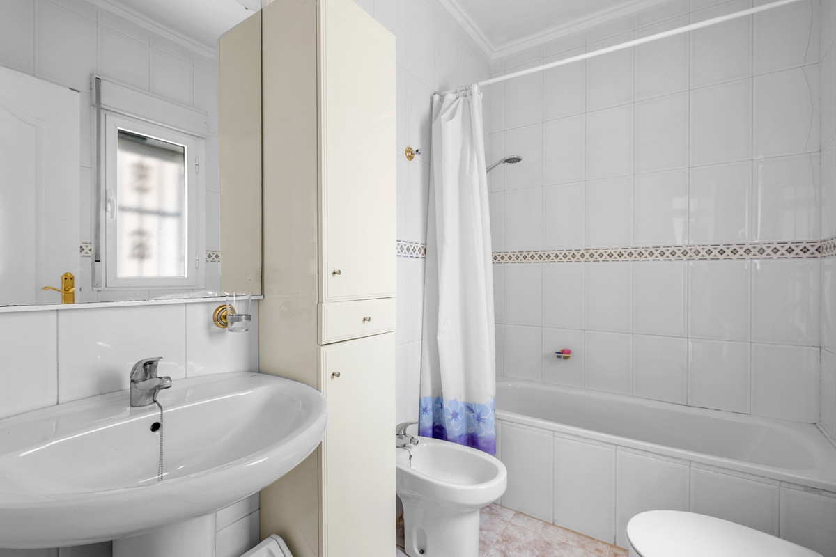 For sale - 3 Bedroom 2 Bathroom Quad in Ciudad Quesada  - Ciudad Quesada  - Alicante