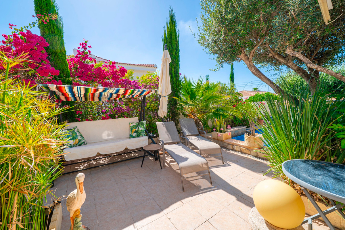 For sale - 3 Bedroom 2 Bathroom House - Detached Villa in Rojales - Rojales Centro  - Alicante