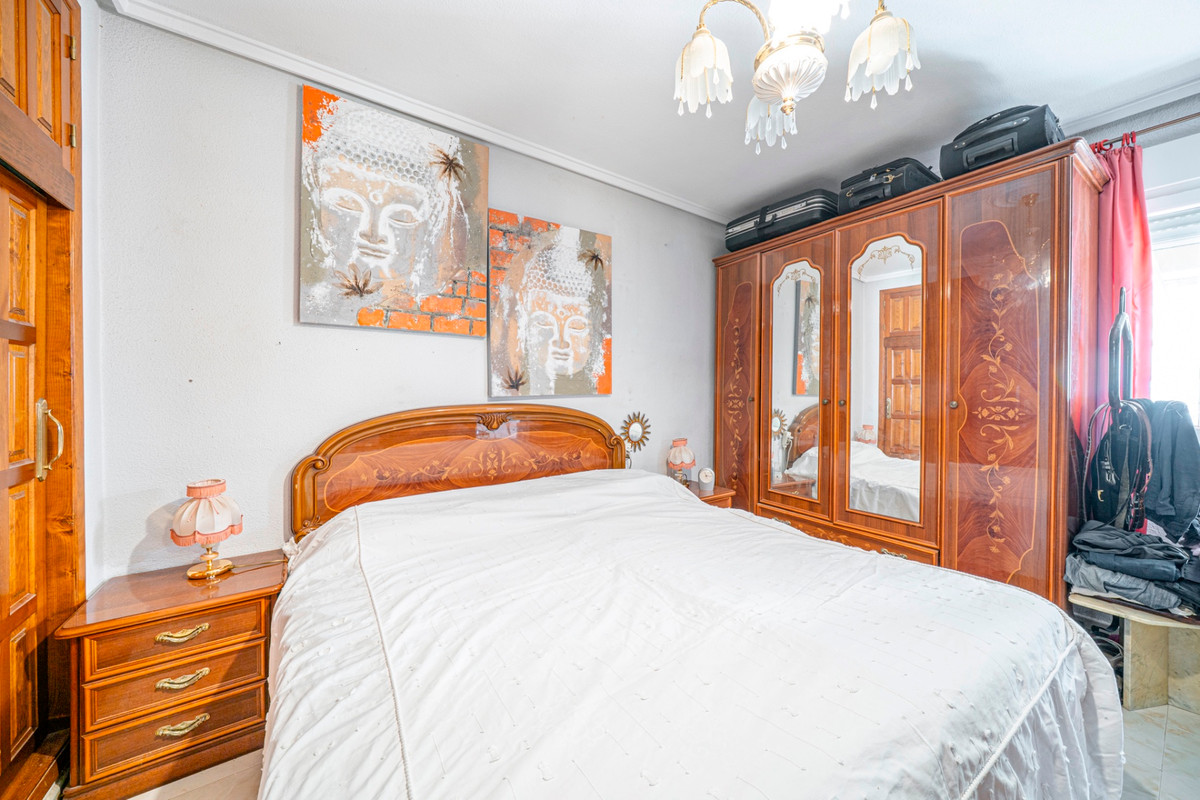 For sale - 3 Bedroom 2 Bathroom House - Detached Villa in Rojales - Rojales Centro  - Alicante