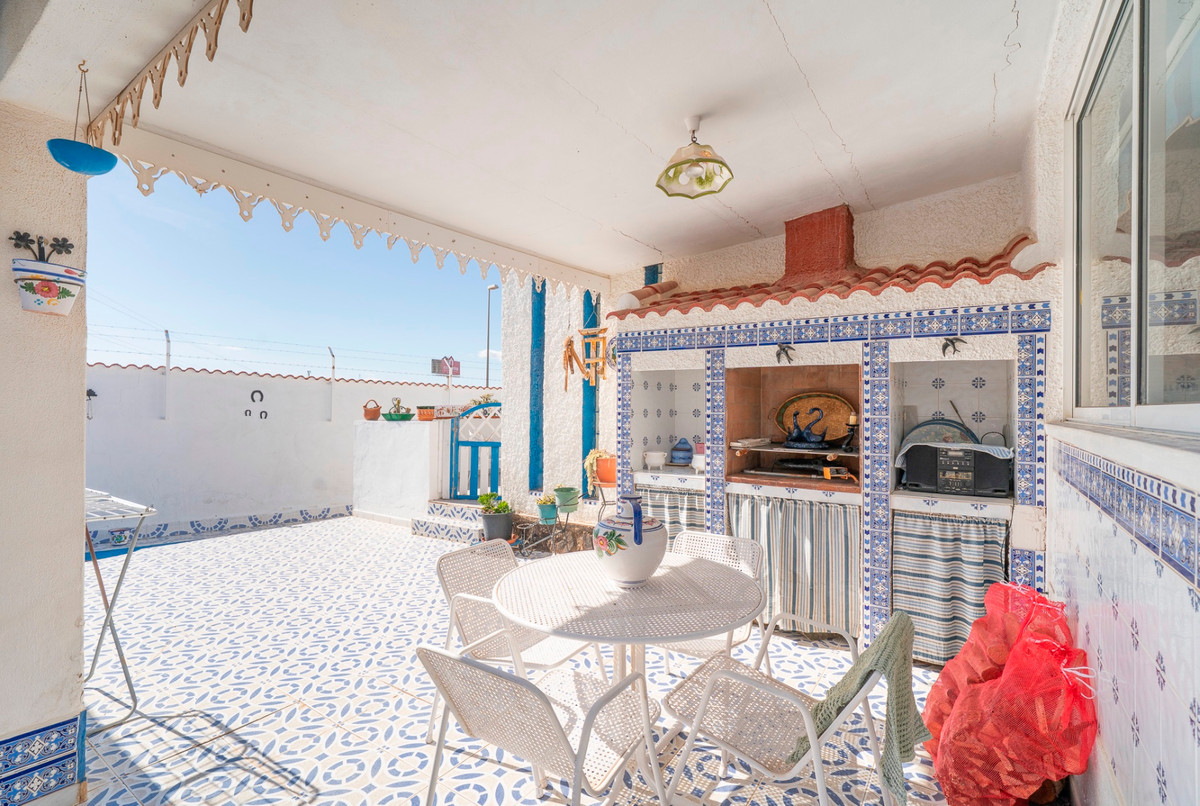 For sale - 4 Bedroom 3 Bathroom Detached Villa in Ciudad Quesada  - Ciudad Quesada  - Alicante