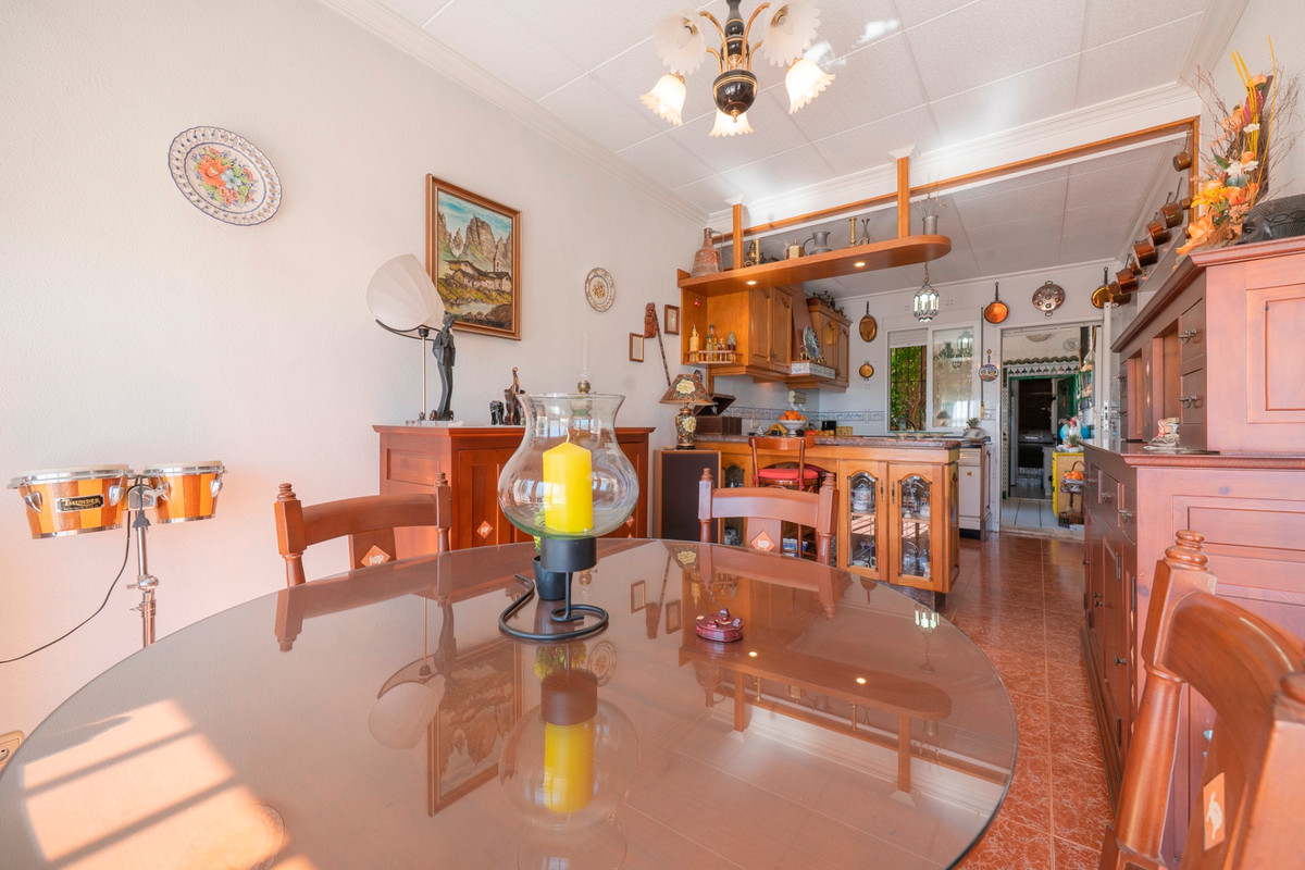 For sale - 4 Bedroom 3 Bathroom Detached Villa in Ciudad Quesada  - Ciudad Quesada  - Alicante