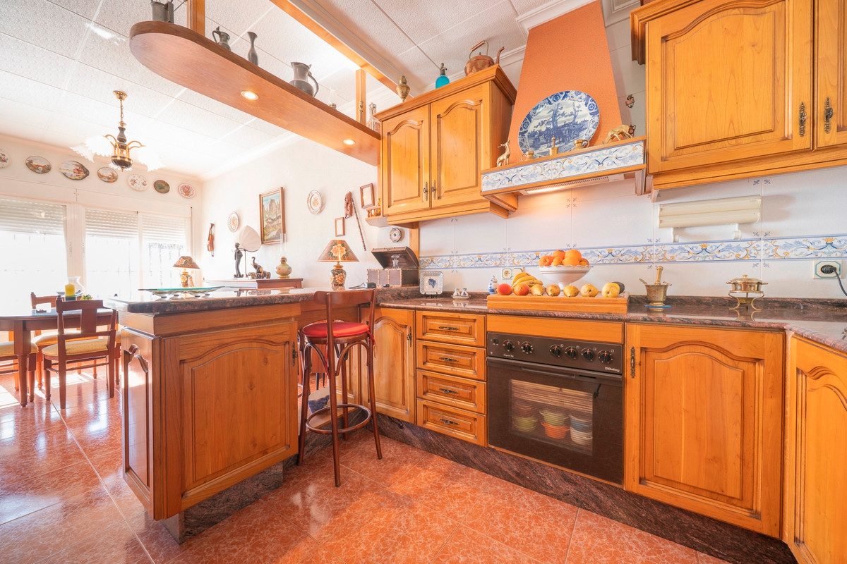 For sale - 4 Bedroom 3 Bathroom Detached Villa in Ciudad Quesada  - Ciudad Quesada  - Alicante
