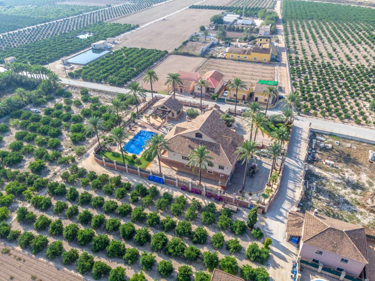 For sale - 4 Bedroom 4 Bathroom House - Detached Villa in Orihuela - Molíns  - Alicante