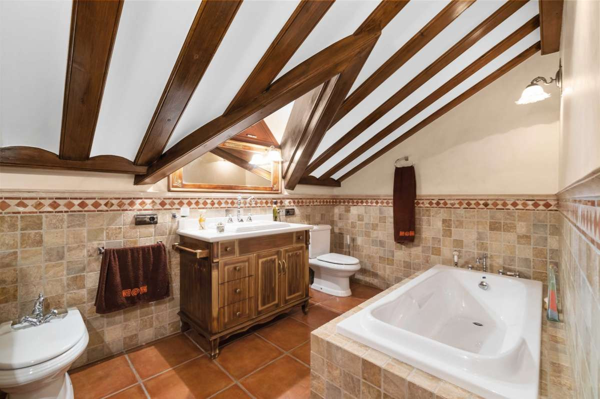For sale - 4 Bedroom 4 Bathroom House - Detached Villa in Orihuela - Molíns  - Alicante