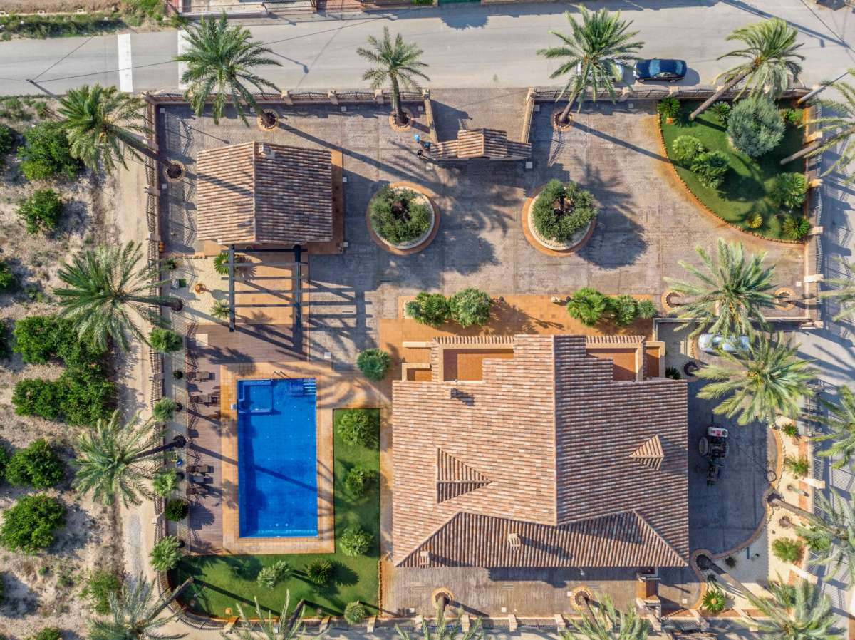 For sale - 4 Bedroom 4 Bathroom House - Detached Villa in Orihuela - Molíns  - Alicante
