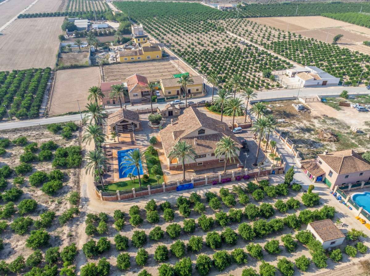 For sale - 4 Bedroom 4 Bathroom House - Detached Villa in Orihuela - Molíns  - Alicante
