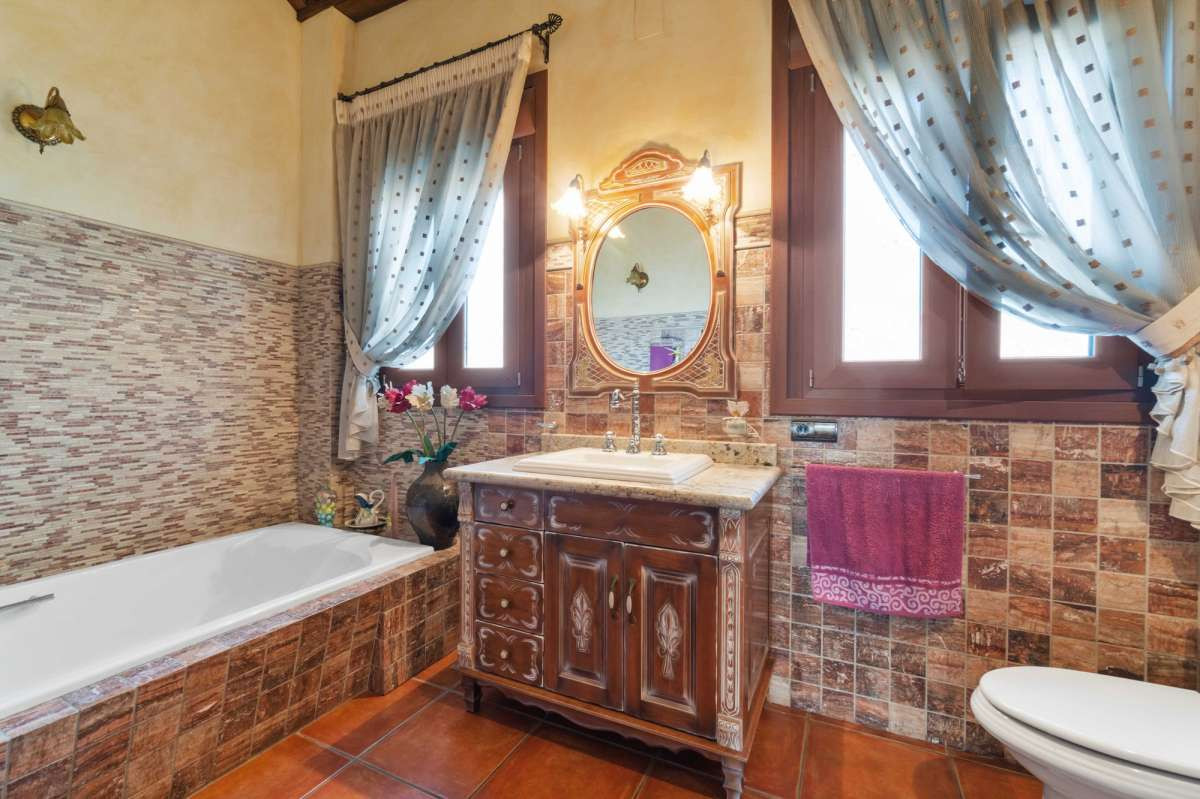 For sale - 4 Bedroom 4 Bathroom House - Detached Villa in Orihuela - Molíns  - Alicante