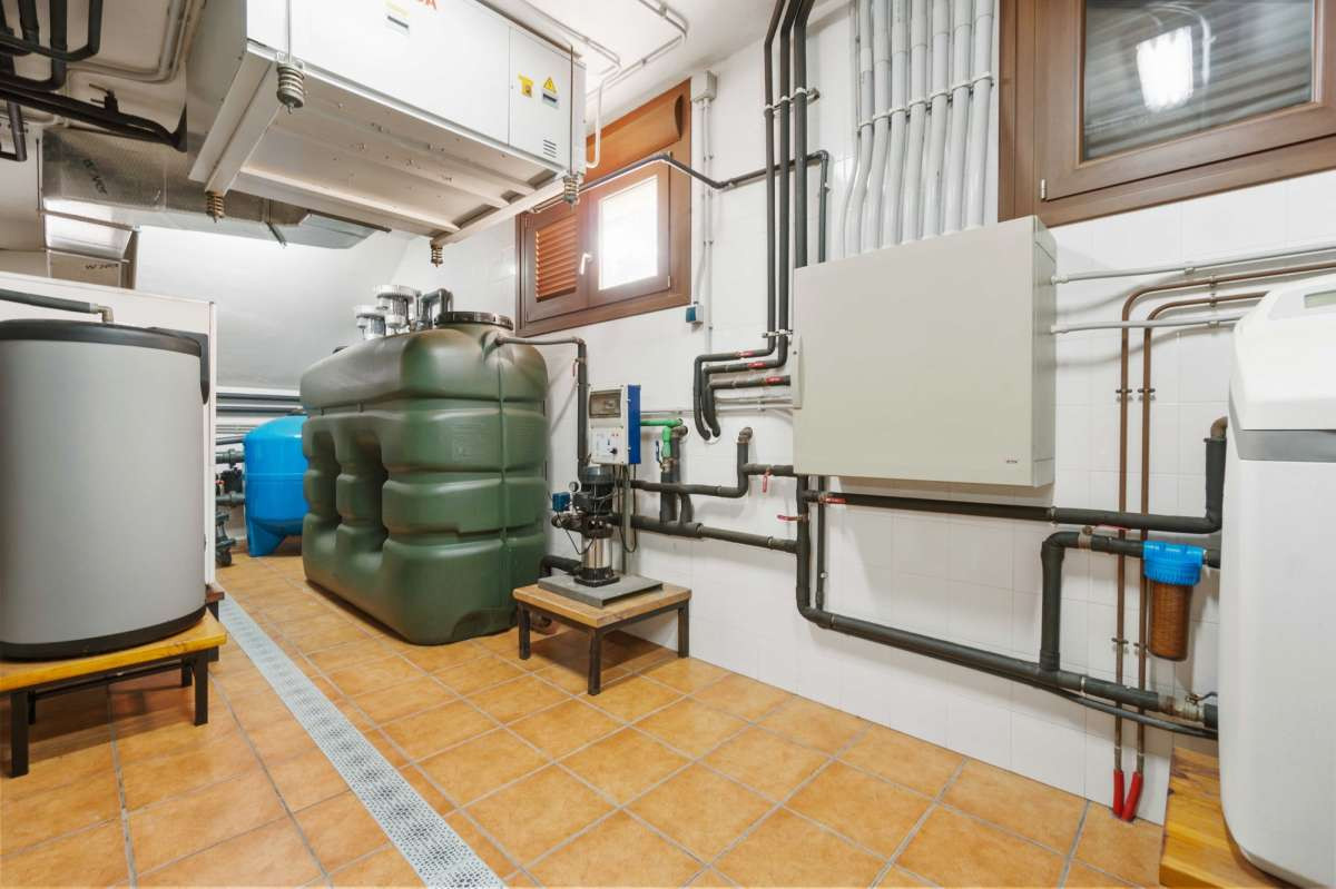 For sale - 4 Bedroom 4 Bathroom House - Detached Villa in Orihuela - Molíns  - Alicante