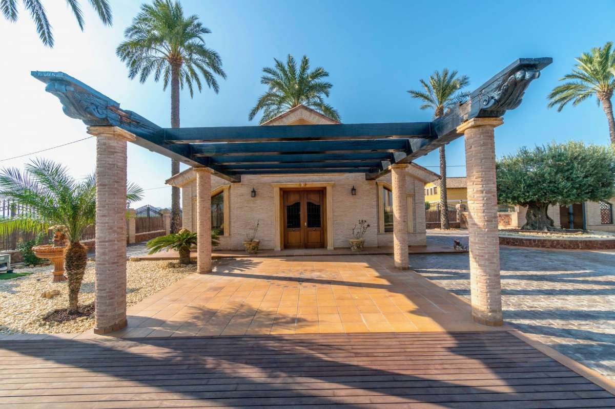For sale - 4 Bedroom 4 Bathroom House - Detached Villa in Orihuela - Molíns  - Alicante
