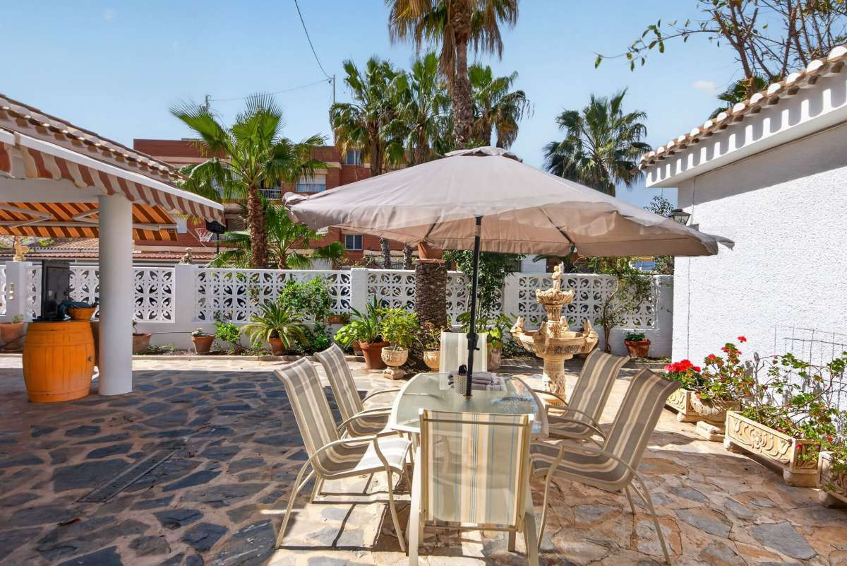 For sale - 3 Bedroom 2 Bathroom House - Detached Villa in San Pedro del Pinatar - Lo Pagan  - Murcia