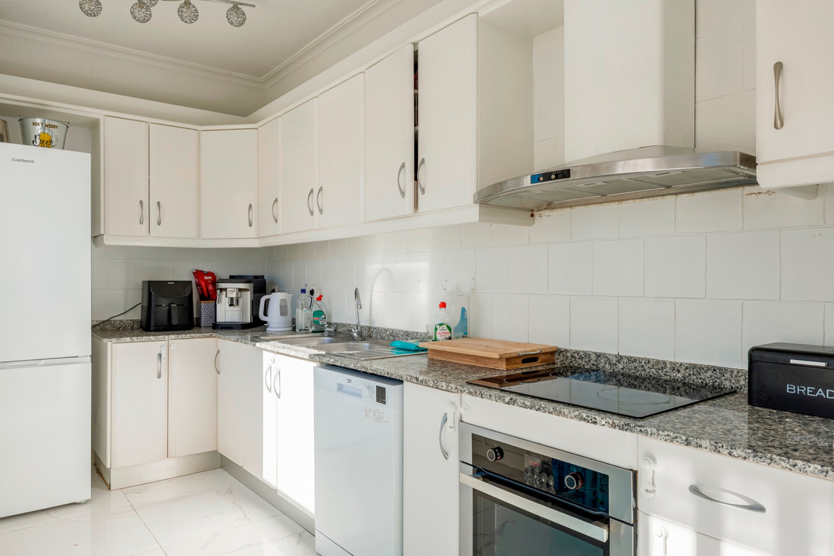 For sale - 5 Bedroom 2 Bathroom Detached Villa in Ciudad Quesada  - Ciudad Quesada  - Alicante