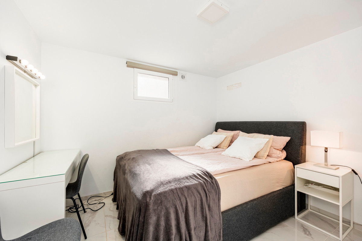 For sale - 5 Bedroom 2 Bathroom Detached Villa in Ciudad Quesada  - Ciudad Quesada  - Alicante