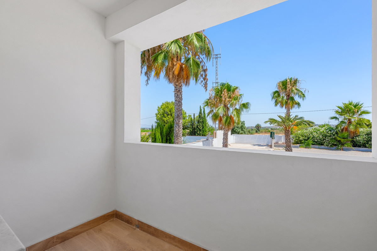 For sale - 8 Bedroom 4 Bathroom House - Finca - Cortijo in Los Montesinos - Los Montesinos Centro  - Alicante