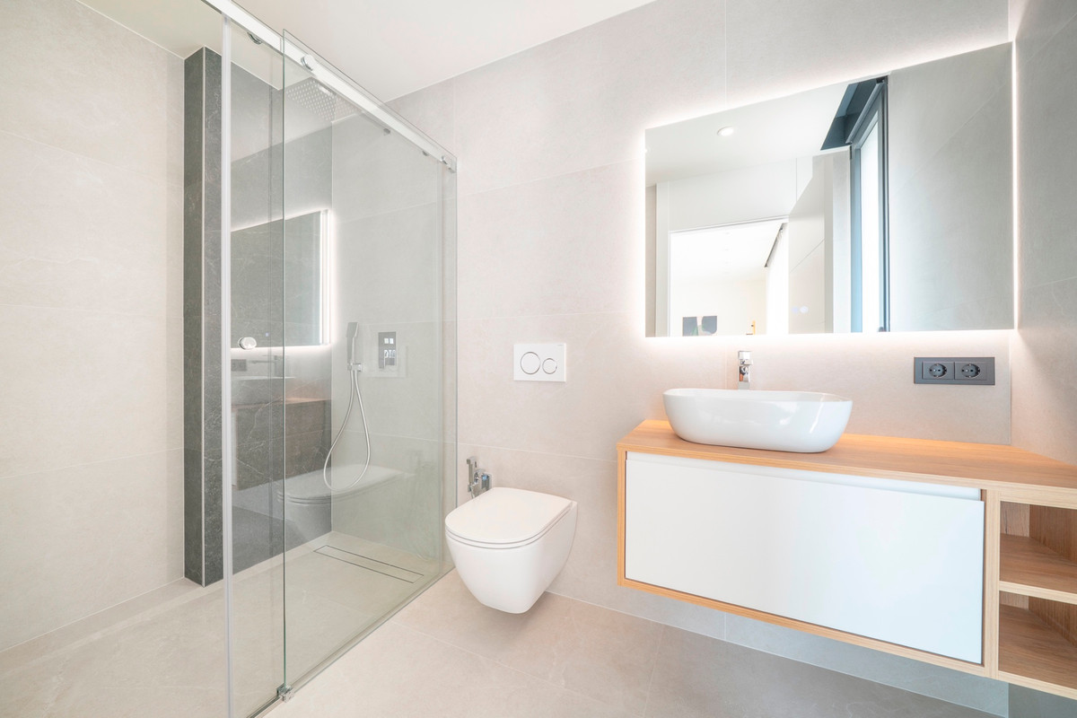 For sale - 4 Bedroom 3 Bathroom House - Detached Villa in Rojales - Ciudad Quesada  - Alicante