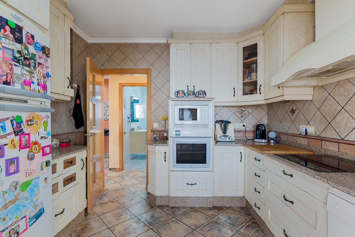 For sale - 4 Bedroom 2 Bathroom Detached Villa in Ciudad Quesada  - Ciudad Quesada  - Alicante
