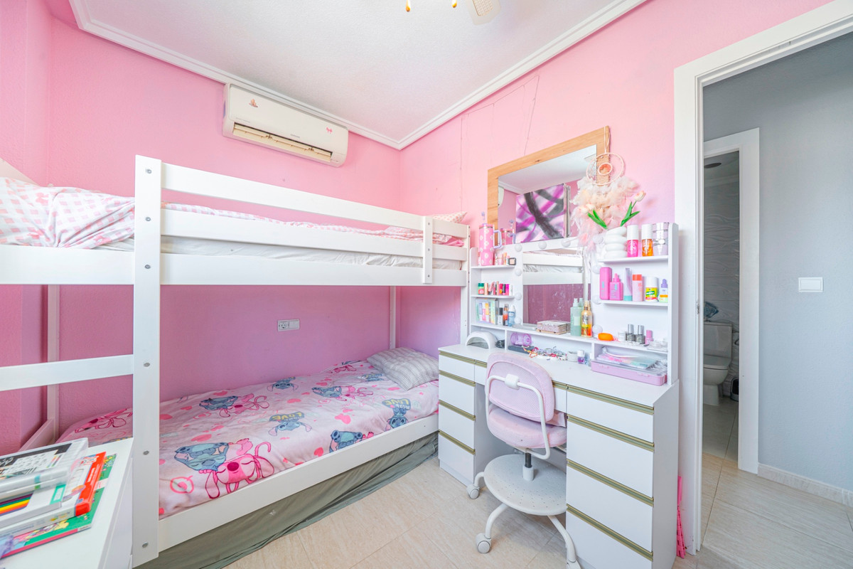 For sale - 3 Bedroom 1 Bathroom House - Quad in Rojales - Ciudad Quesada  - Alicante