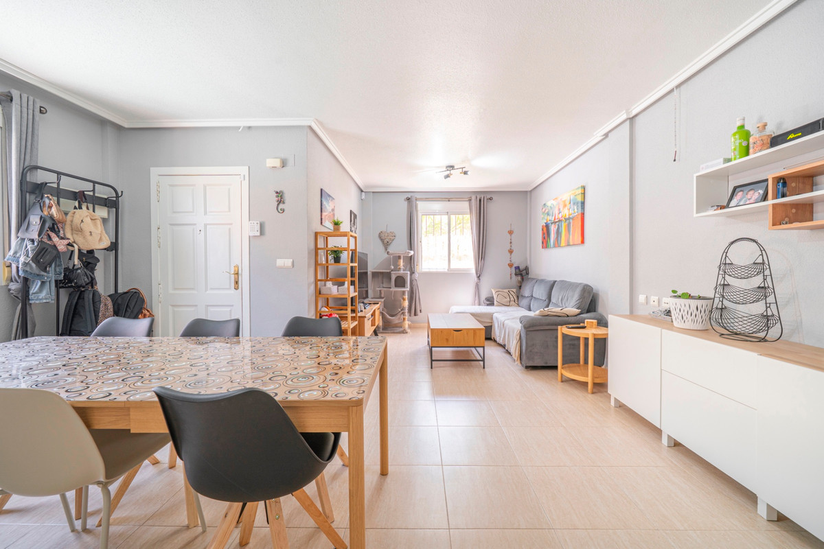 For sale - 3 Bedroom 1 Bathroom House - Quad in Rojales - Ciudad Quesada  - Alicante