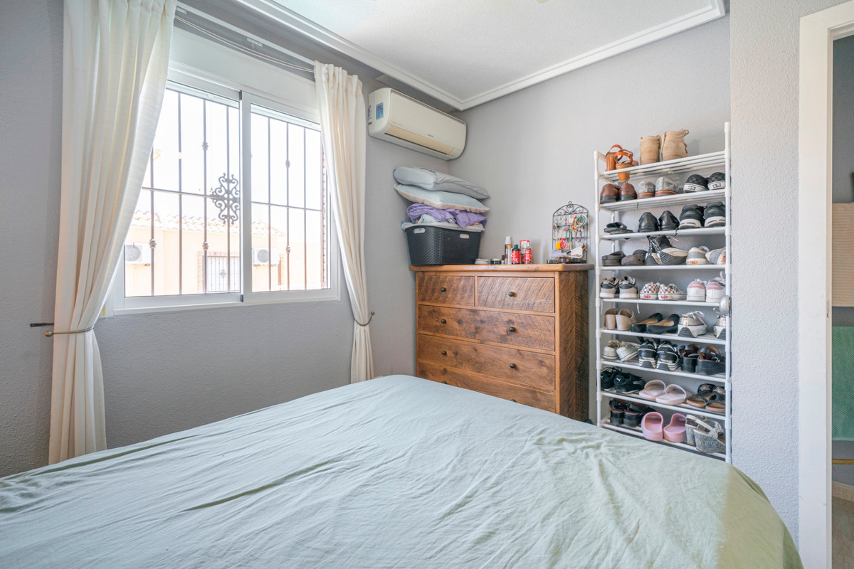 For sale - 3 Bedroom 1 Bathroom House - Quad in Rojales - Ciudad Quesada  - Alicante