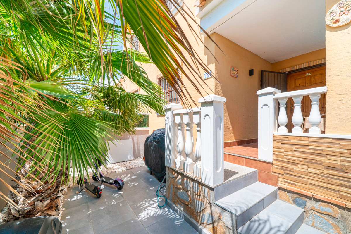 For sale - 3 Bedroom 1 Bathroom House - Quad in Rojales - Ciudad Quesada  - Alicante