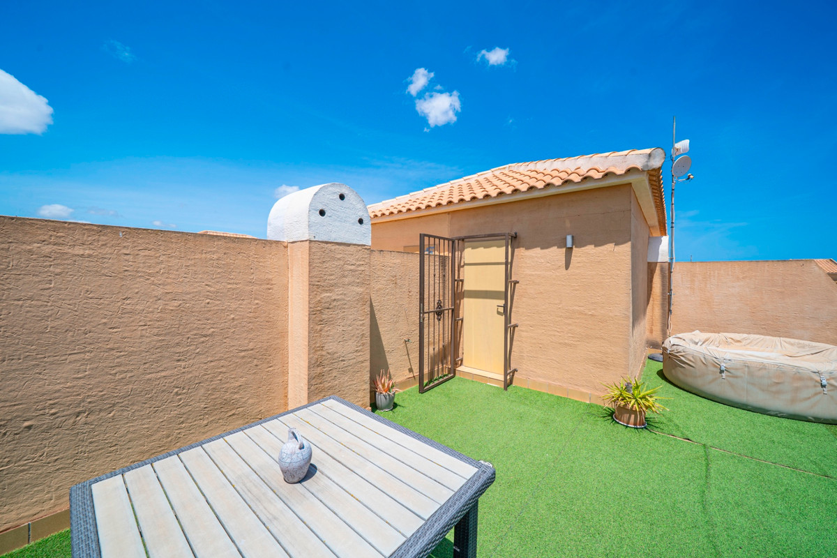 For sale - 3 Bedroom 1 Bathroom House - Quad in Rojales - Ciudad Quesada  - Alicante