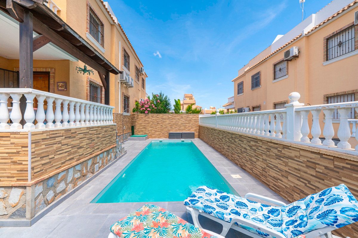 For sale - 3 Bedroom 1 Bathroom House - Quad in Rojales - Ciudad Quesada  - Alicante