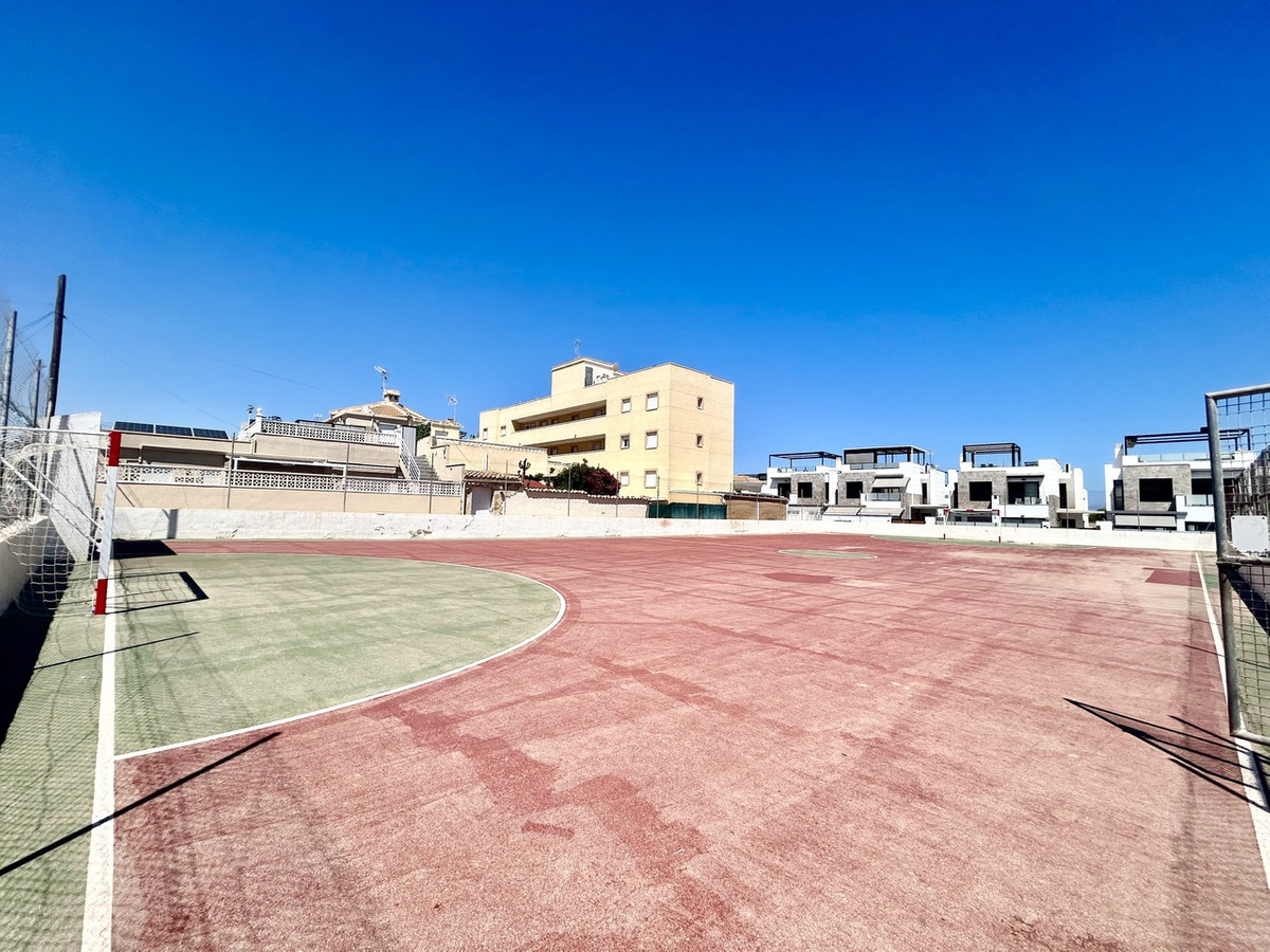 For sale - 2 Bedroom 1 Bathroom Apartment - Ground Floor Apartment in Orihuela - Cabo Roig  - Alicante